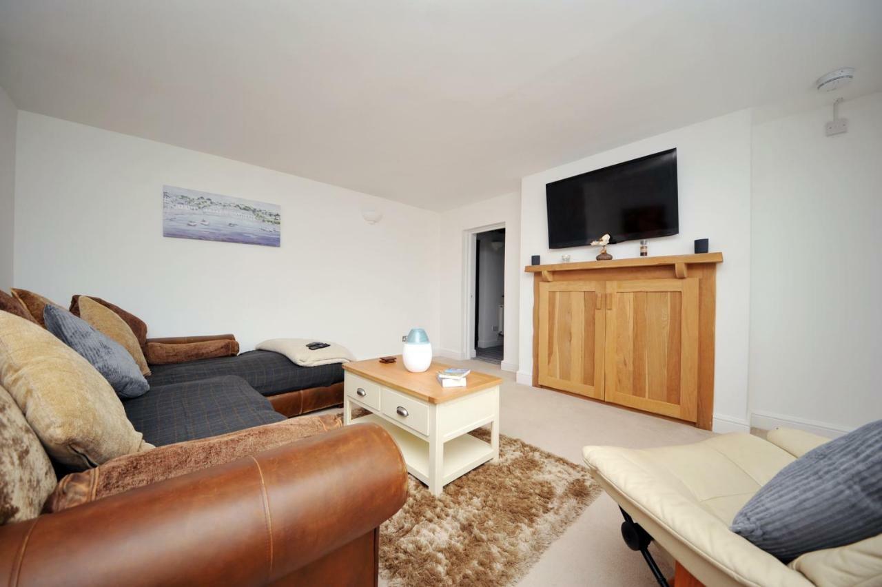 The Manse 6 Bedroom Holiday Swansea